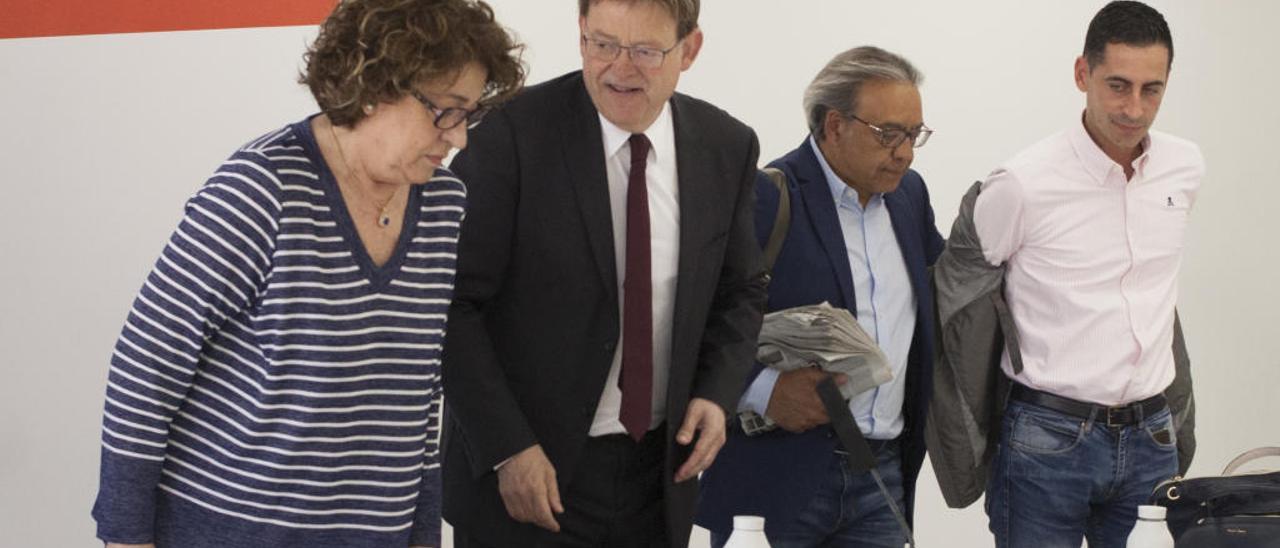 Juana Serna, Ximo Puig, Manolo Mata y Carlos Fernández Bielsa, en la sede del PSPV, ayer.