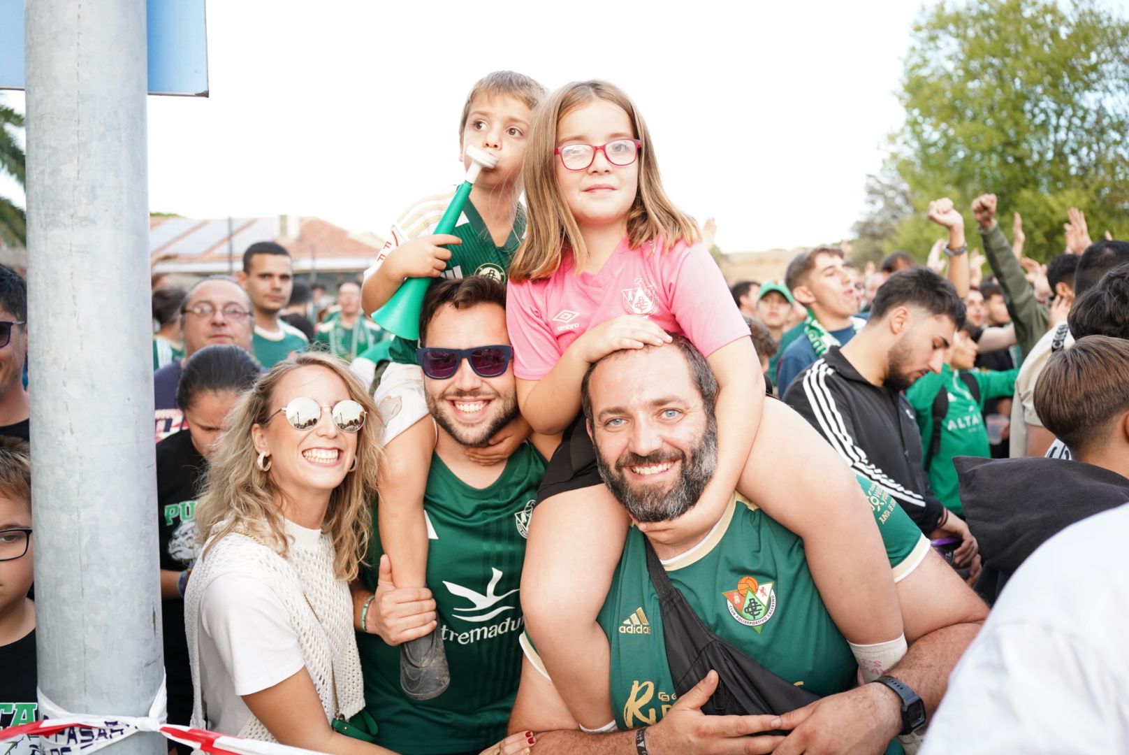 Ambiente en la previa del Cacereño-Tenerife