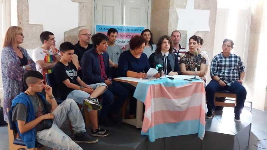 Colectivos LGTBI presentan sus propuestas para la ley de identidad de género