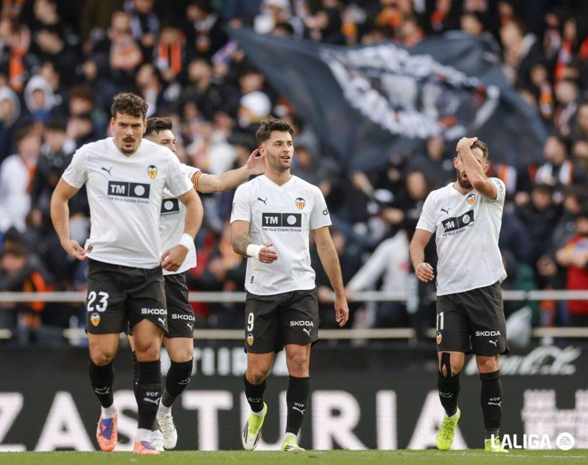 Hugo Duro celebra su gol ante el Espanyol.