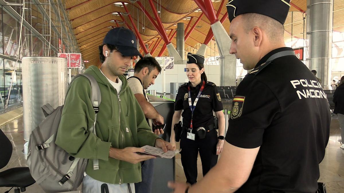 Crisis diplomática | Interior ha realizado controles de entrada a 1.033 pasajeros de 58 vuelos procedentes de Italia en tres días