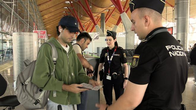 Interior ha realizado controles de entrada a 1.033 pasajeros de 58 vuelos procedentes de Italia en tres días
