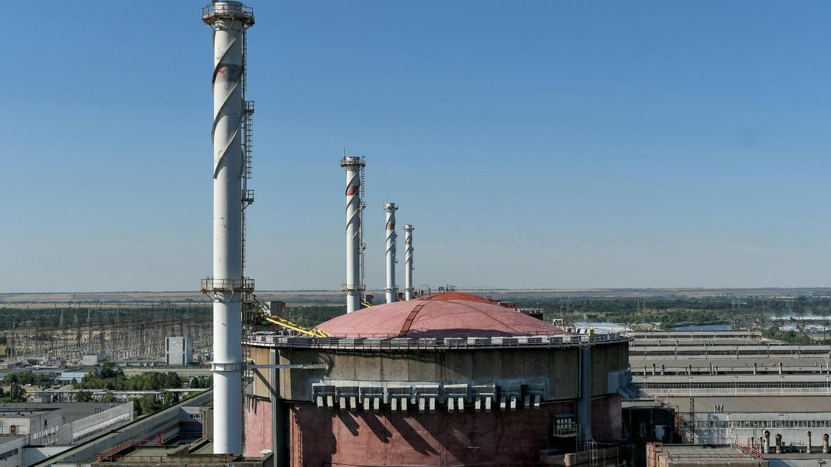 Archivo - Vista de un reactor en la central nuclear de Zaporiyia, en Ucrania.