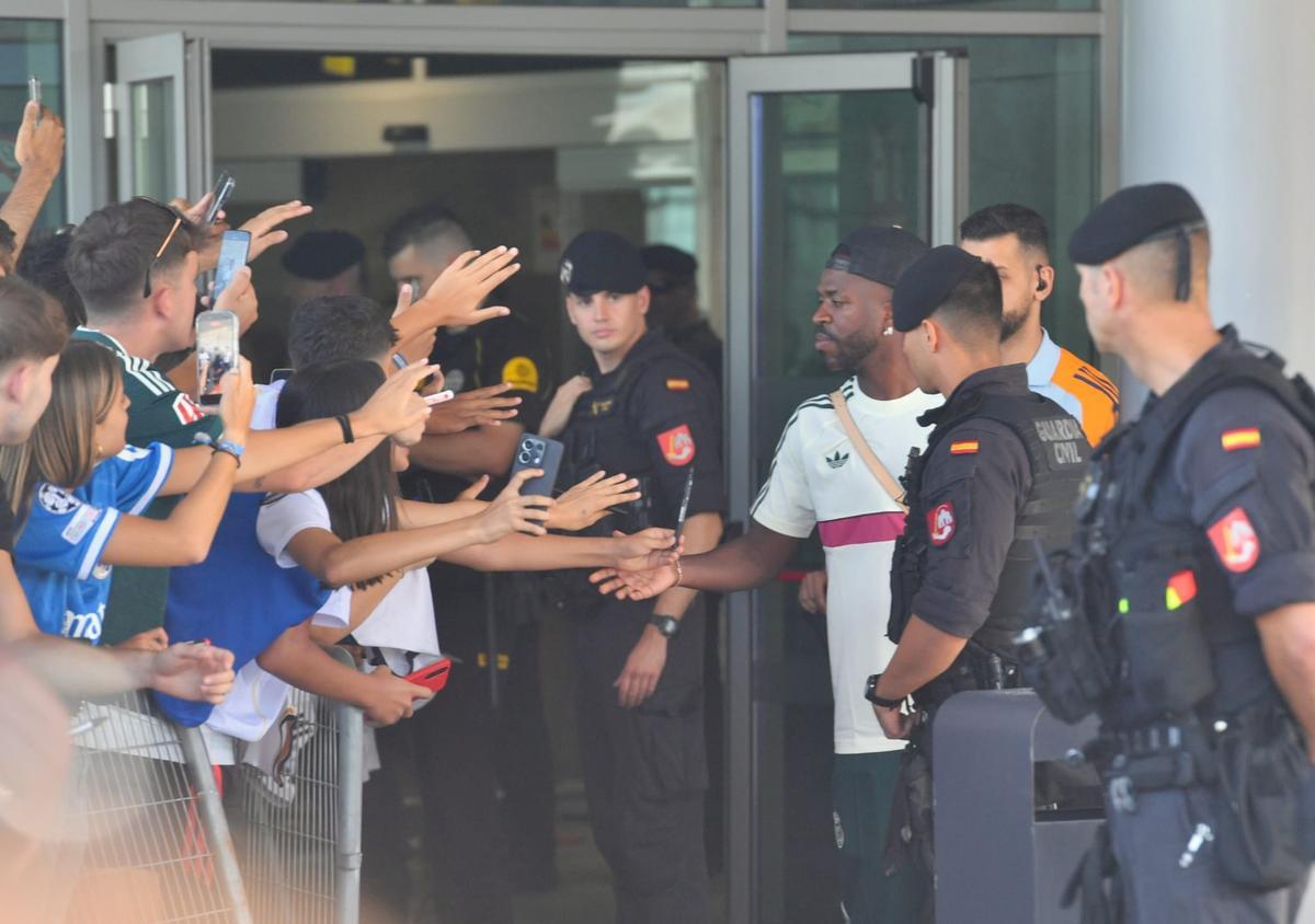 El Real Madrid llega a A Coruña para jugar esta noche el Teresa Herrera ante el Deportivo