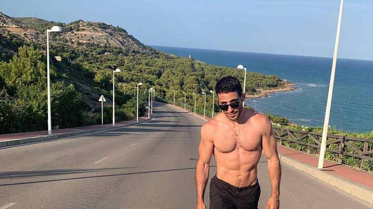 El actor Miguel Ángel Silvestre confirma que esta soletero