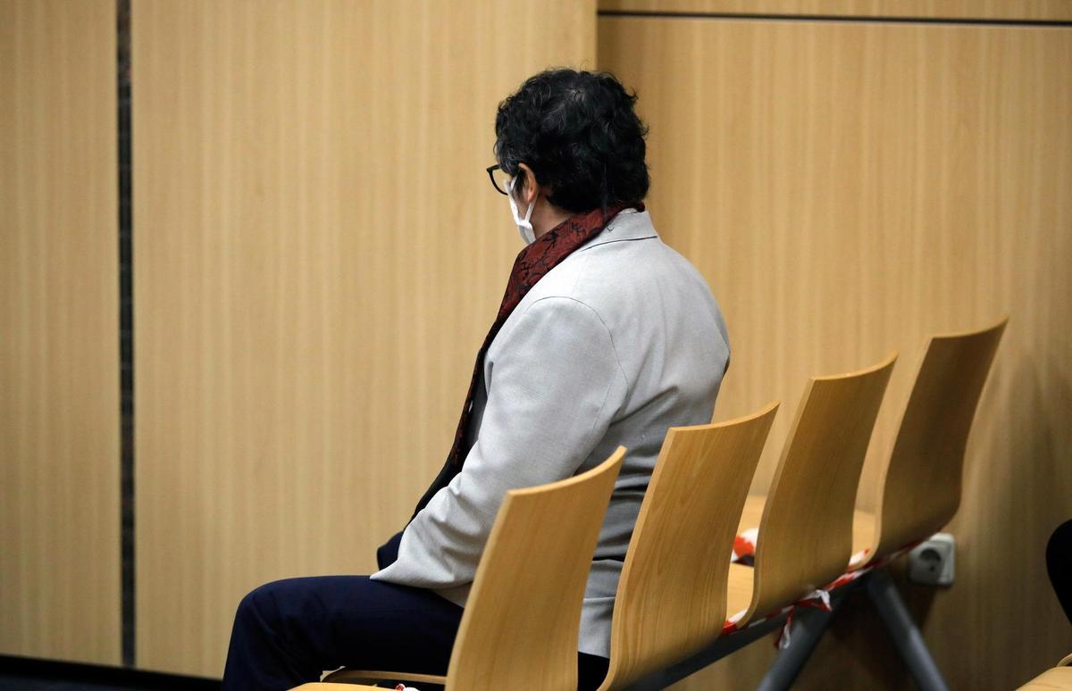 Luis R., exmarido de Mónica Oltra, en el juicio de 2021.