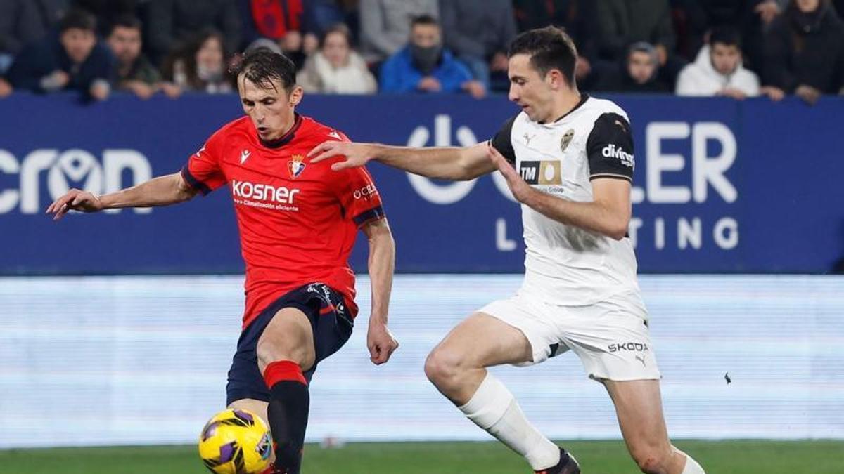 Tárrega, en un partido con el Valencia CF