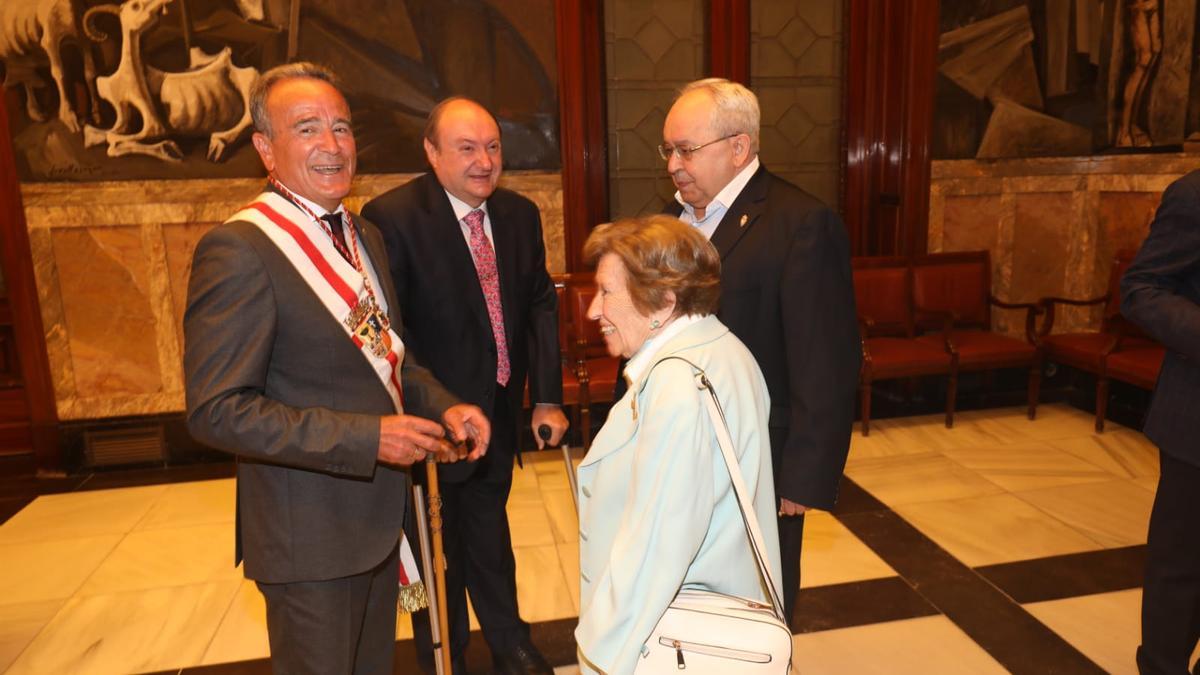 Sánchez Quero, junto a Pascual Marco, José Marco y María Pilar Salvo, la única mujer que ha sido presidenta de la DPZ, aunque lo fue en funciones entre el 25 de mayo y el 5 de junio de 1983.