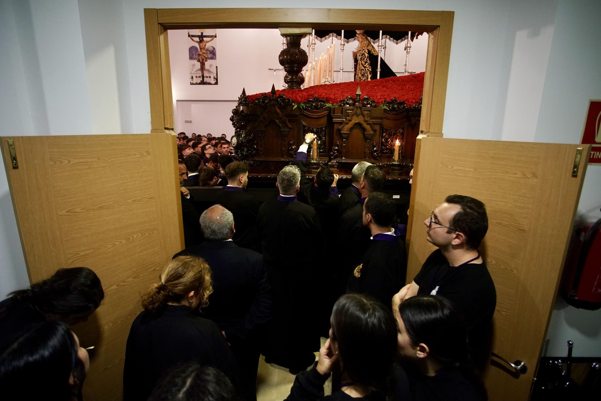 Crucifixión, la primera cofradía del Lunes Santo que tenía que procesionar, suspende su salida.