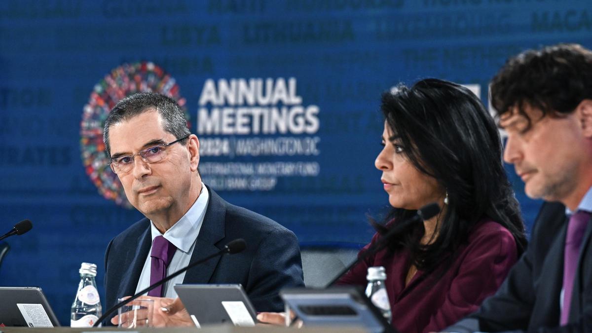 El director de Asuntos Fiscales del FMI, Vitorio Gaspar, en la Asamblea Anual 2024.
