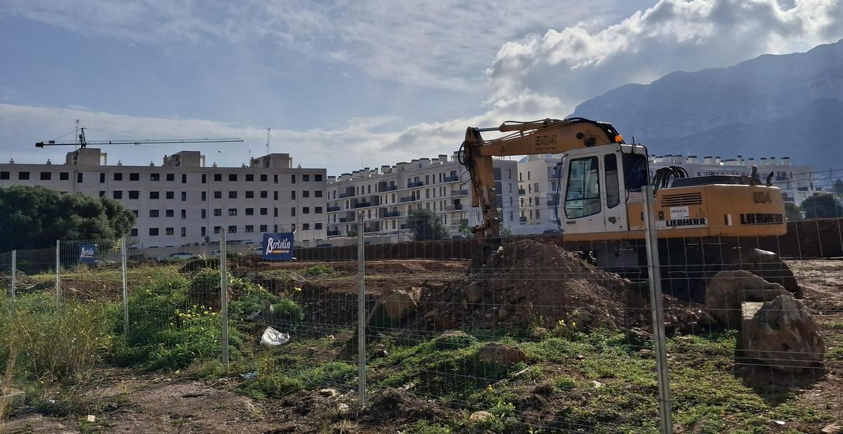 Edificios en construcción en la zona del Bosc de Diana y Sorts de la Mar de Dénia