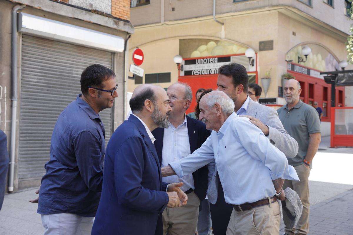 Oviedo evoca a la "España que lloró unida" por Miguel Ángel Blanco y a que los etarras "no gobiernen más"