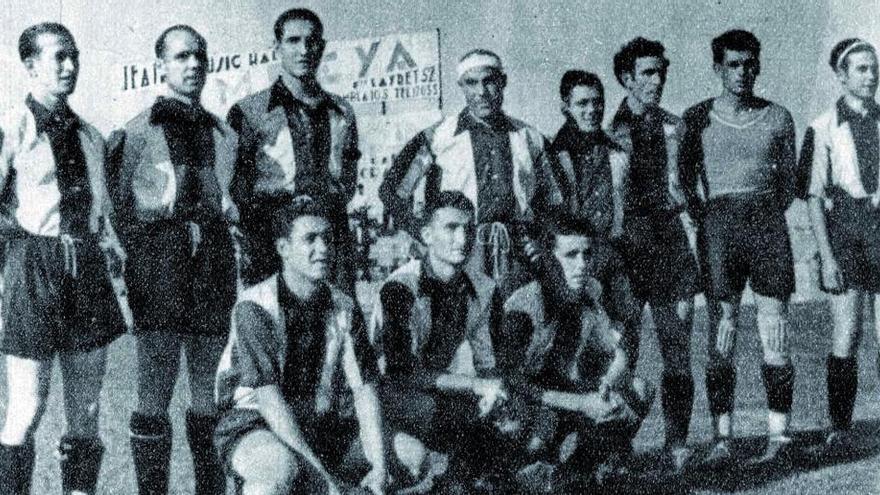 Alineación del Levante en la final de 1937 disputada en Barcelona ante el Valencia CF.