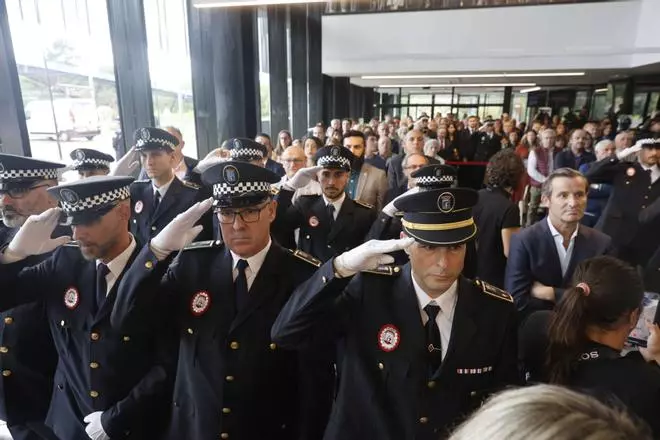 La inauguración de la nueva Comisaría de la Policía Local de Gijón, en imágenes