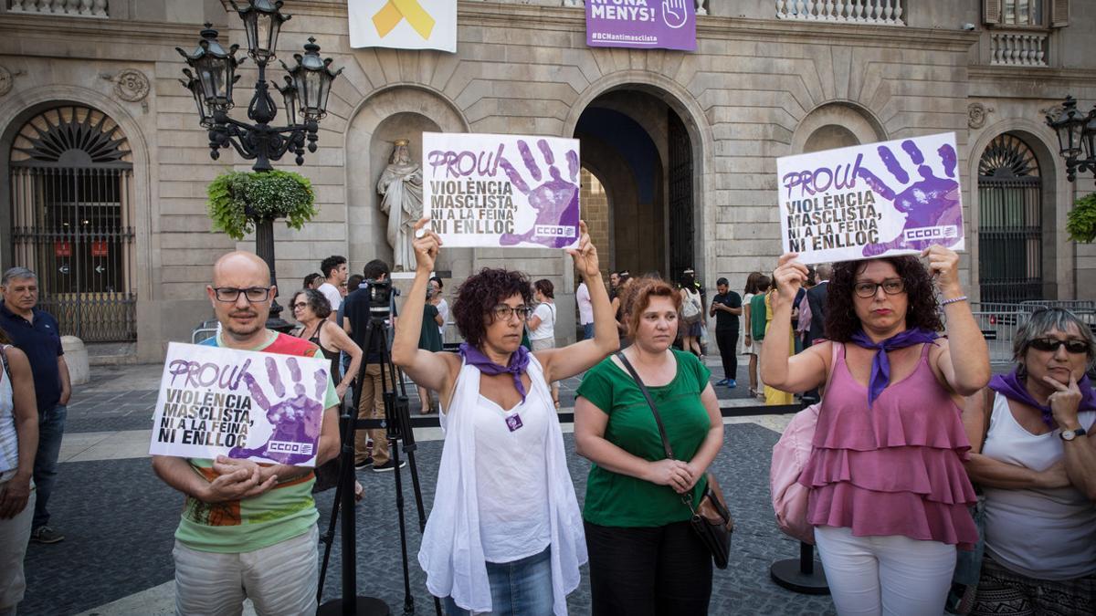 Concentración en Barcelona tras un crimen machista.