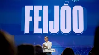 Feijóo propone impulsar "un cambio de raíz en España" desde la "centralidad"