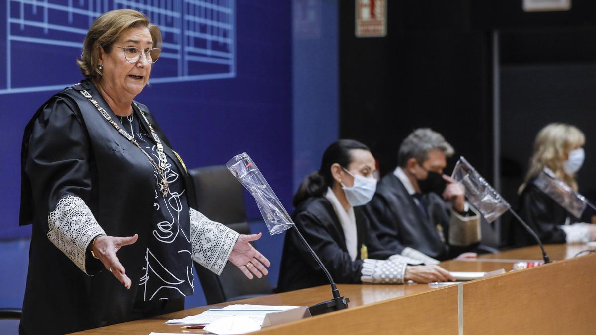 La fiscal superior del TSJ valenciano, Teresa Gisbert, durante el acto de apertura del año judicial.