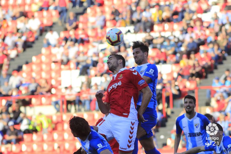 Dani Pacheco, que entró en la segunda mitad, marcó el tanto de la victoria del equipo blanquiazul, que vuelve a ganar después de un mes