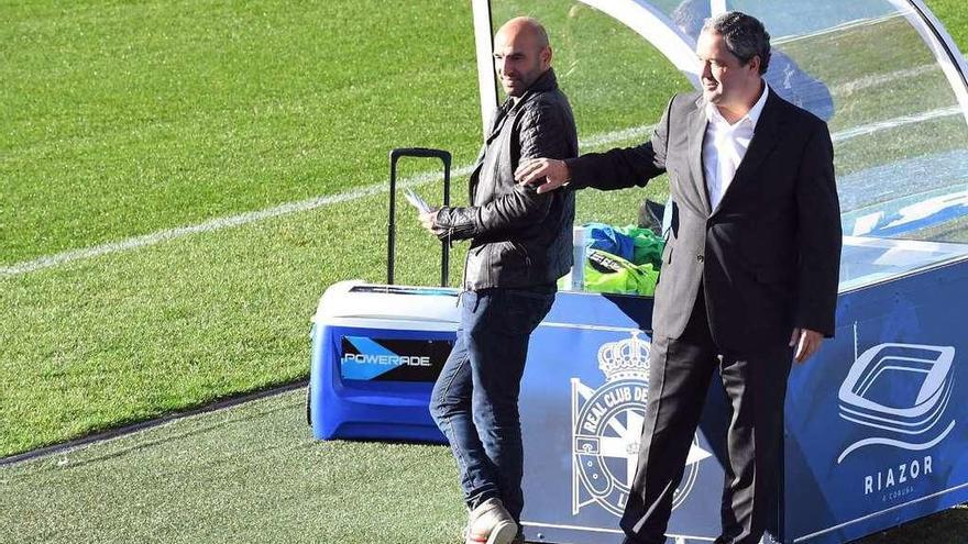 Visita de Tino Fernández a la sesión en Riazor