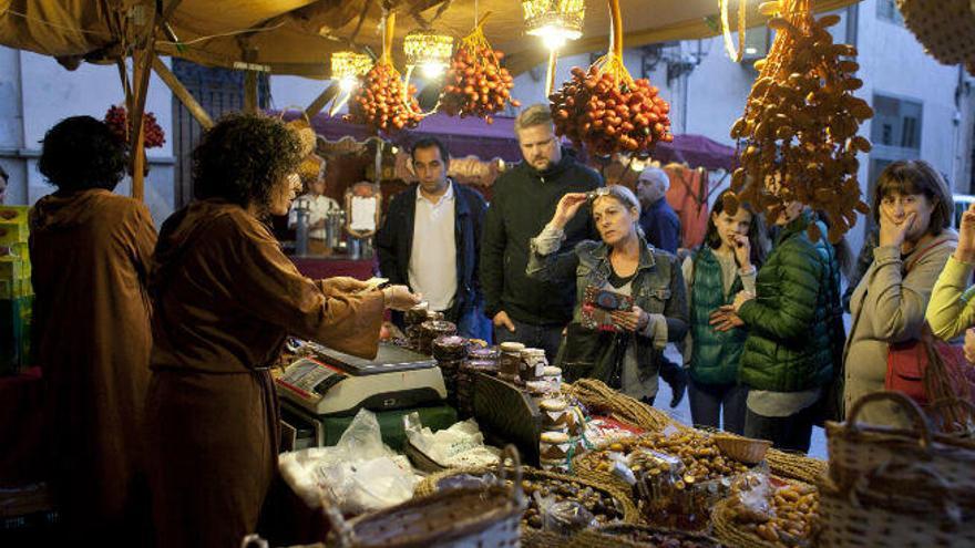 Entre moros y cristianos, algo de mercadillo medieval