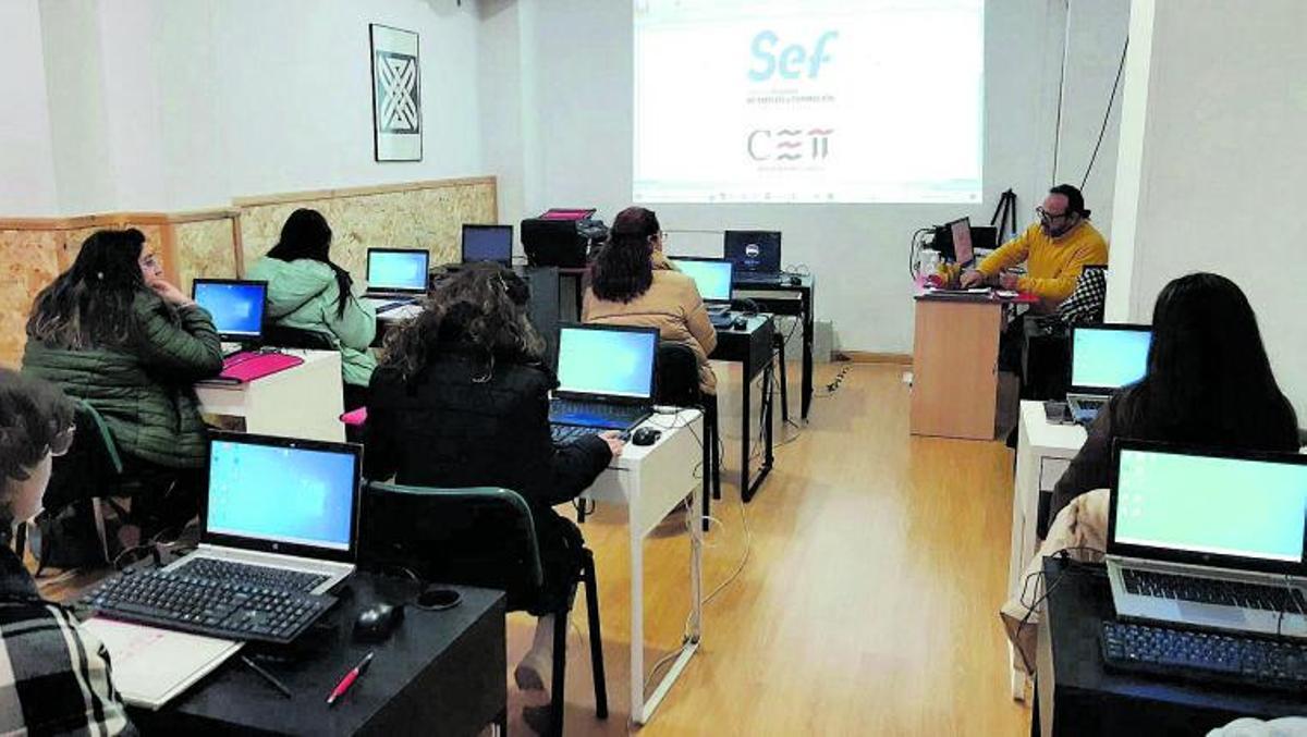 «El trabajador actual debe ser cada vez más multidisciplinar, sin olvidar la especialización»