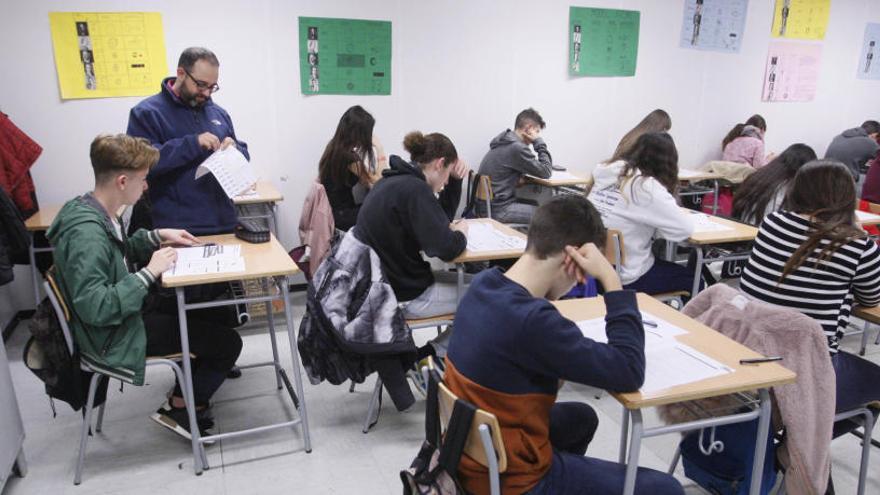 Imatge d&#039;arxiu d&#039;una classe d&#039;ESO a Vilablareix