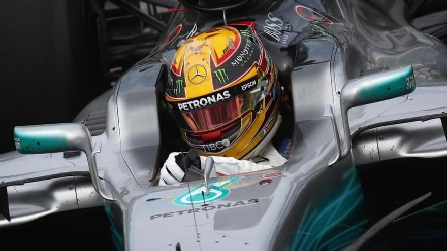 Un velocísimo Hamilton iguala las 65 &#039;poles&#039; de su ídolo Senna