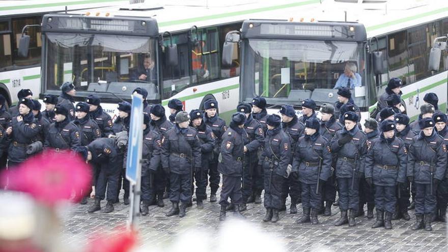 Los opositores rusos marchan en memoria de Nemtsov