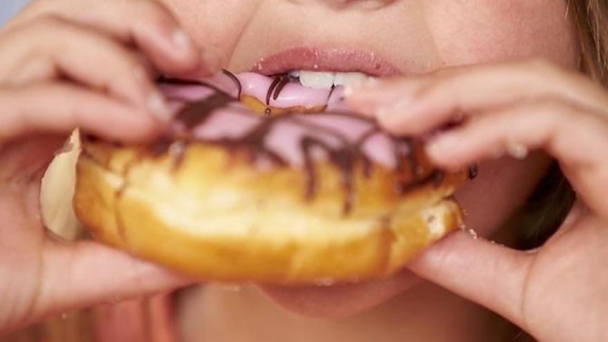 Comer más en el desayuno que en la cena podría prevenir la obesidad