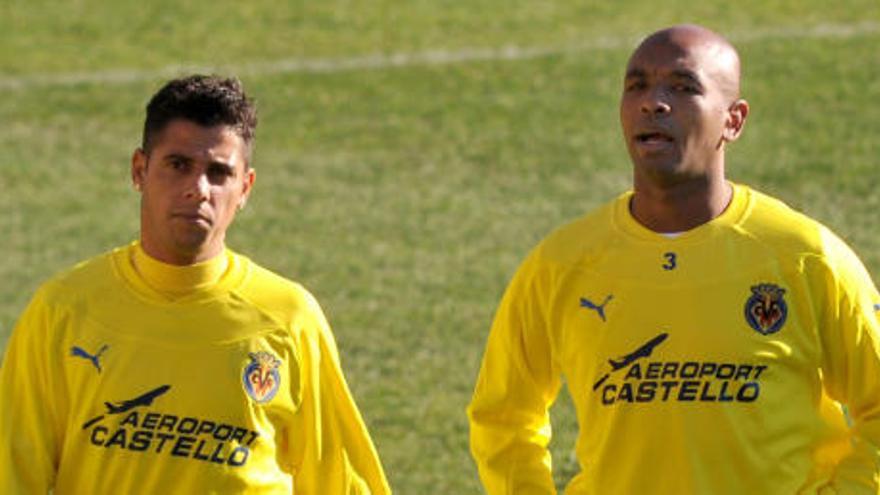 Cicinho y Senna en su etapa en el Villarreal