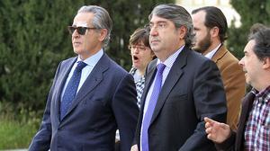 Miguel Blesa, increpat i agredit a la sortida del jutjat