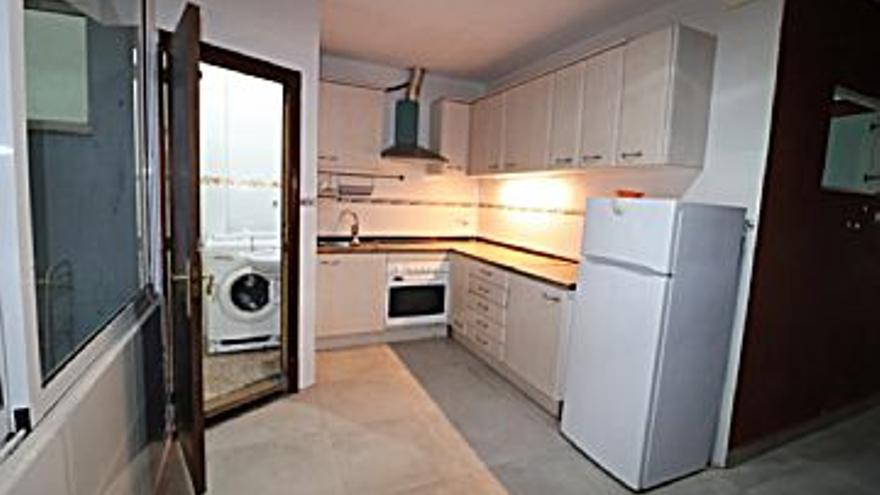 1.300 € Alquiler de piso en El Arenal - Las Cadenas (Palma de Mallorca), 2 habitaciones, 1 baño...