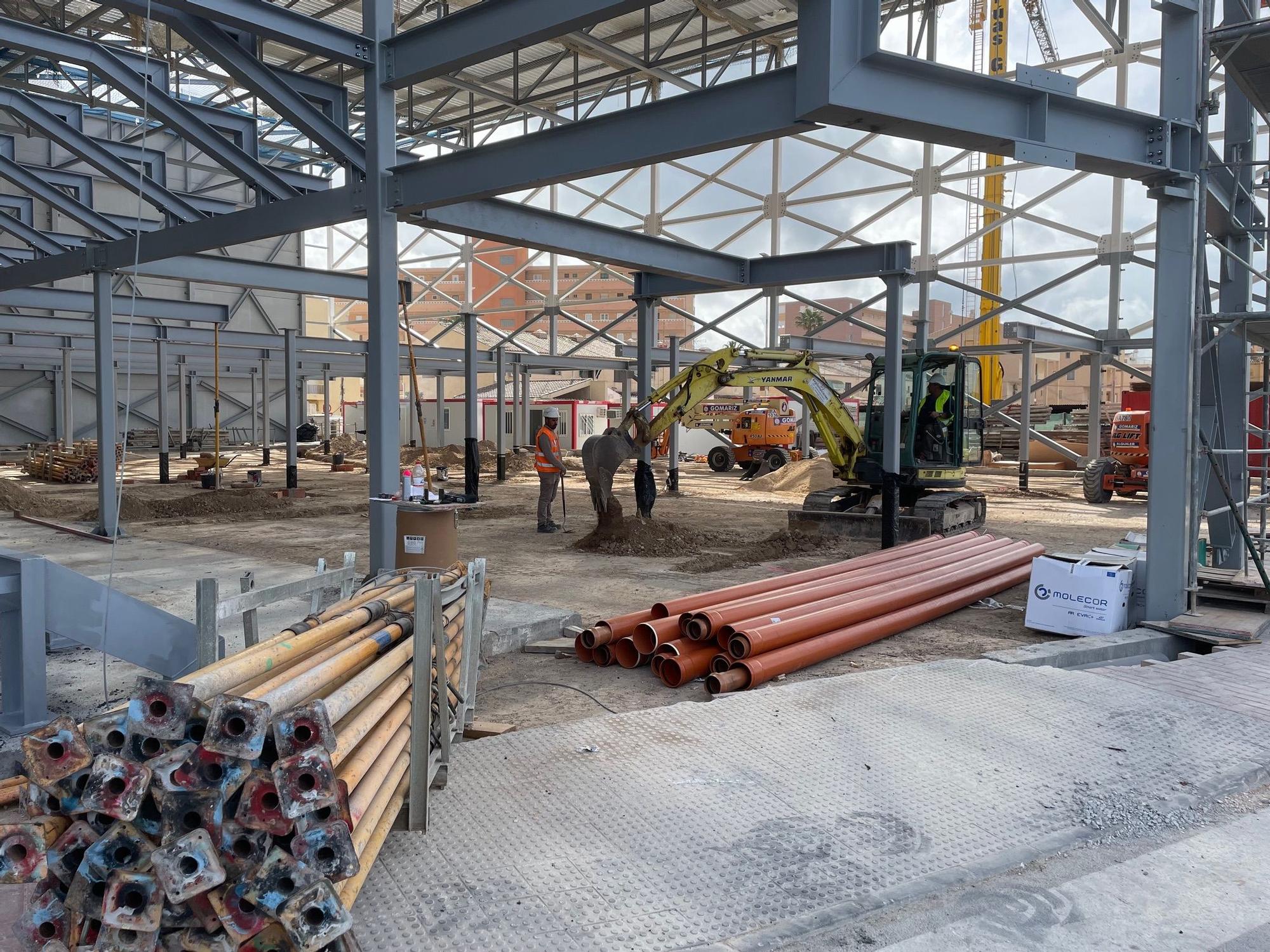 Visita a las obras del pabellón polideportivo de La Mata