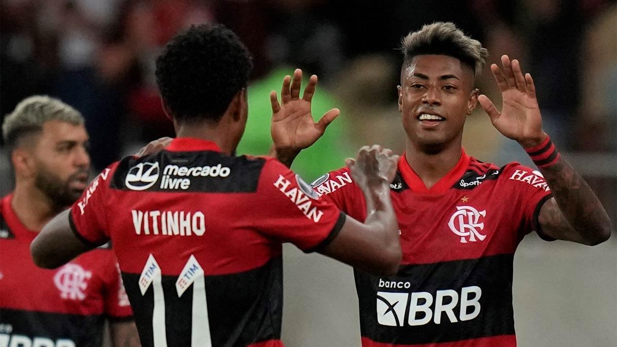 Bruno Henrique marcó los dos goles del Flamengo