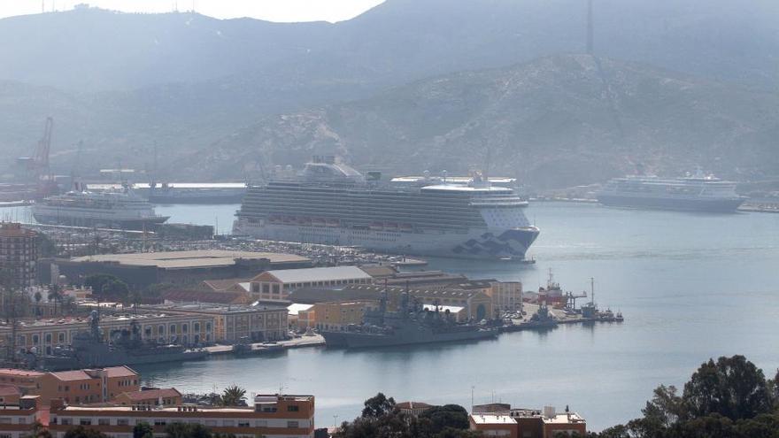 Llegada de tres cruceros a Cartagena