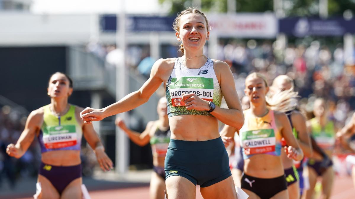 Femke Bol no deja de mejorar su marca en 800