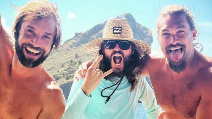 Jared Leto y Jason Momoa: escalada con sonrisas en Mallorca