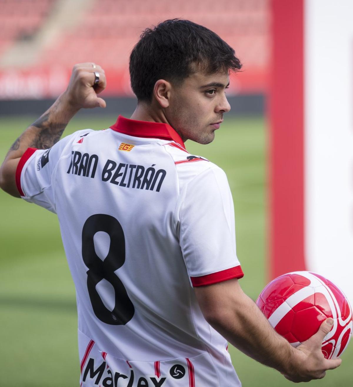 Fran Beltrán, ayer, en su presentación en Montililvi.  |  Efe