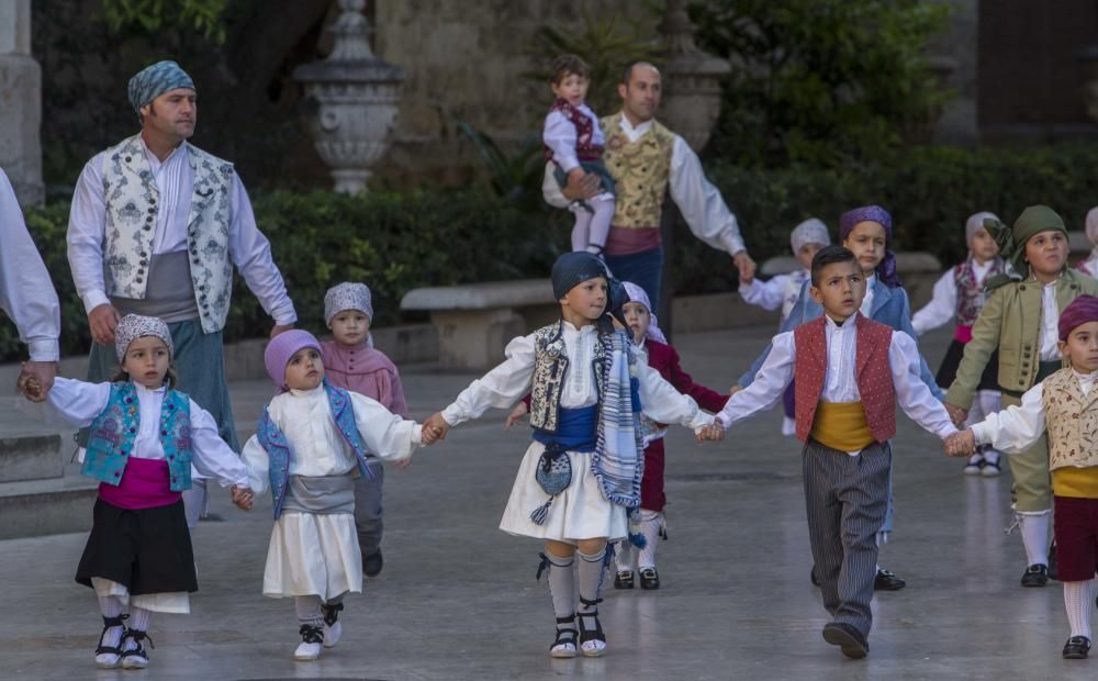 Primer día de Ofrenda de Fallas