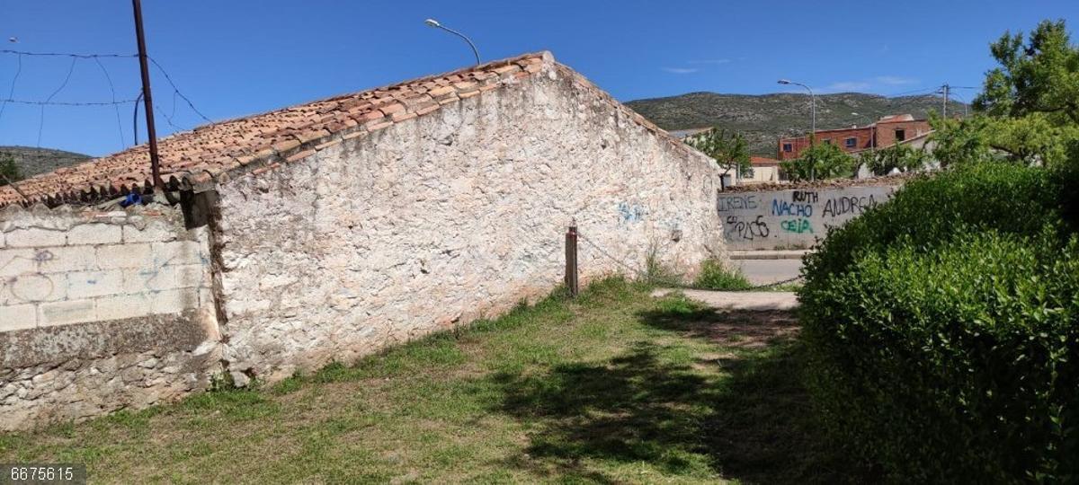 Corral del Cerezo en Alcublas.