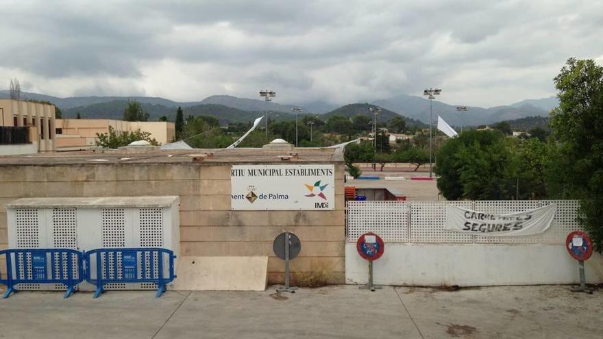 Los hechos ocurrieron ayer a las afueras del polideportivo de Establiments, una vez acabó el concierto.