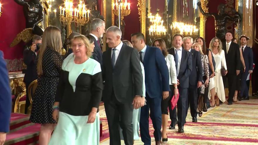 Alcaldes de la dana ante los Reyes