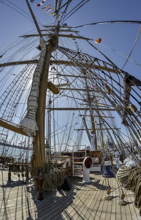 13/09/2017 LAS PALMAS DE GRAN CANARIA. Buque de la Armada de Brasil El Cisne Branco, en el Arsenal. FOTO: J. PÉREZ CURBELO