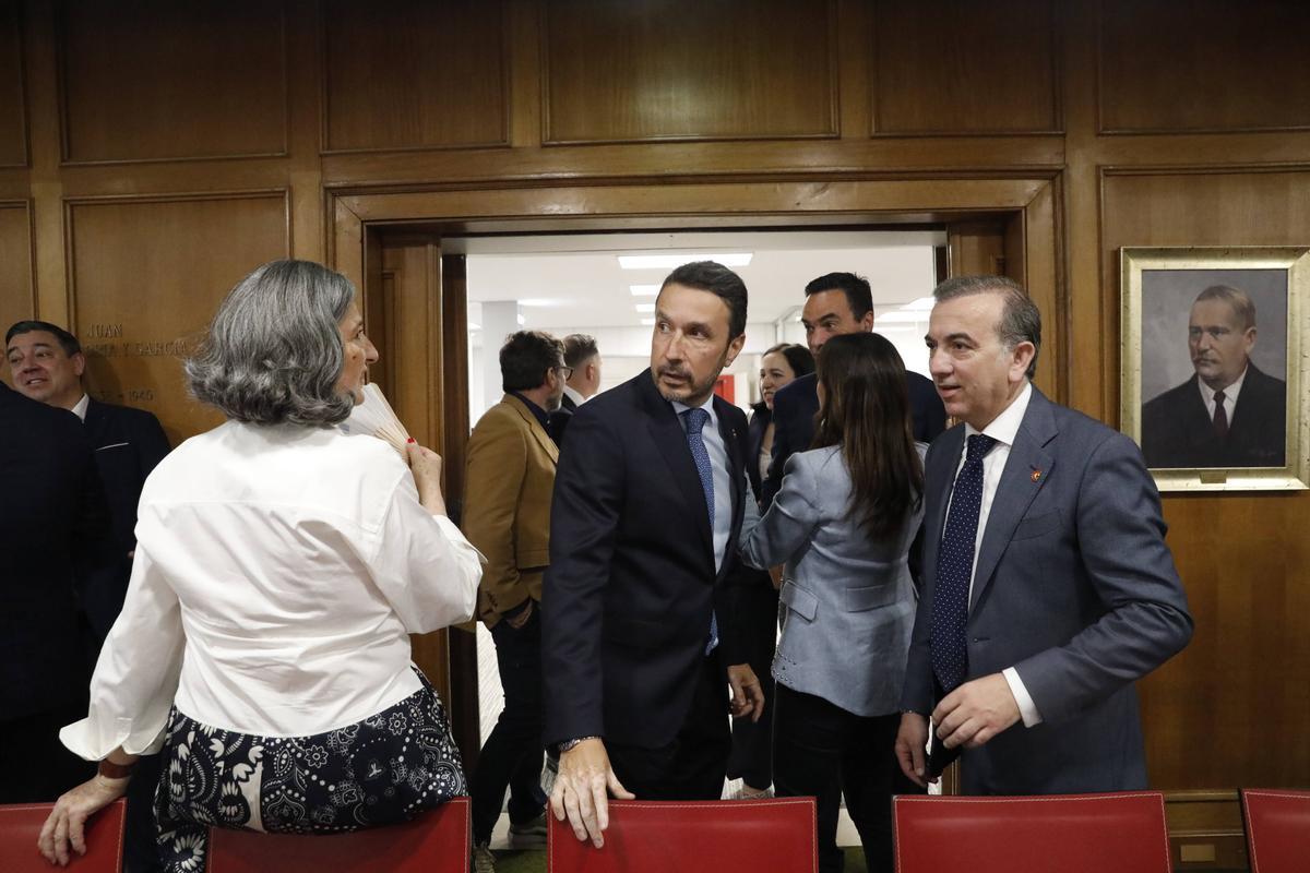 En imágenes: así fue el pleno de reelección de Daniel González en la Cámara de Comercio de Avilés En imágenes: así fue el pleno de reelección de Daniel González en la Cámara de Comercio de Avilés