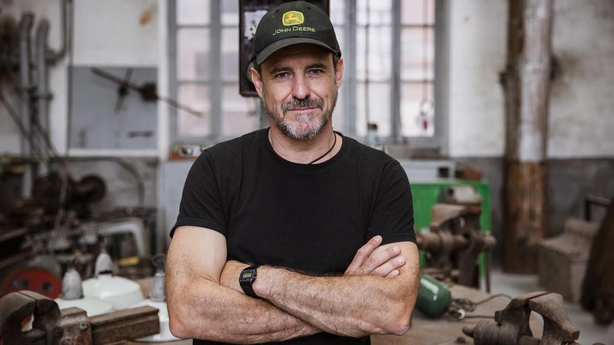 Lluís Riera Porta, guanyador del V Premi Margarida Aritzeta - Vila de Creixell  amb la novel·la negra Fúria