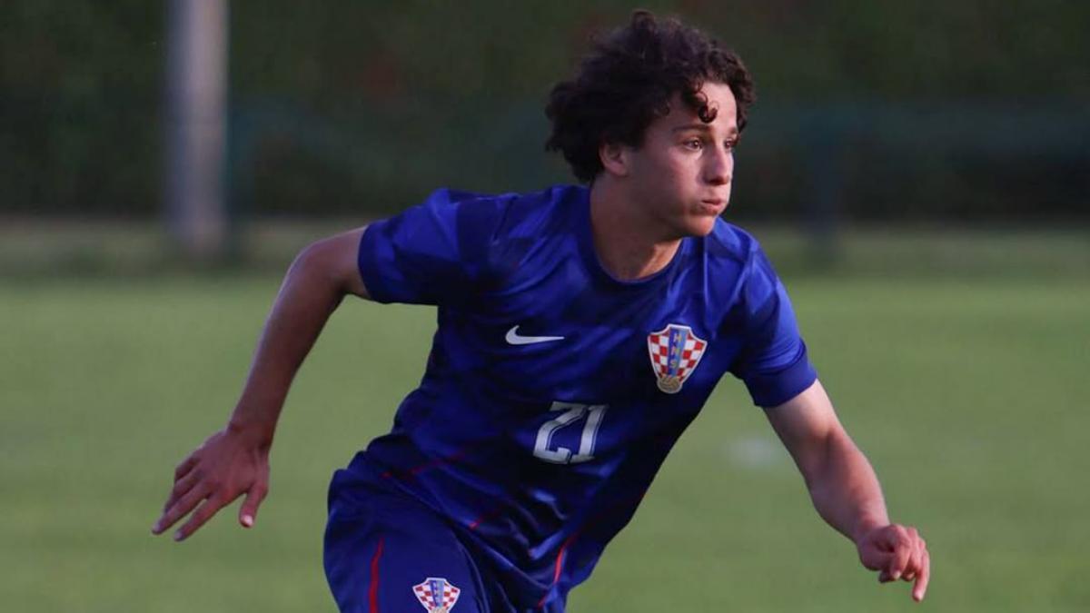 Asi juega la joya del fútbol croata, Lovro Chelfi