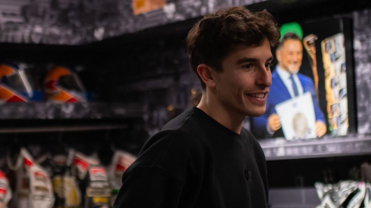 Márquez, en su visita a Borgo Panigale