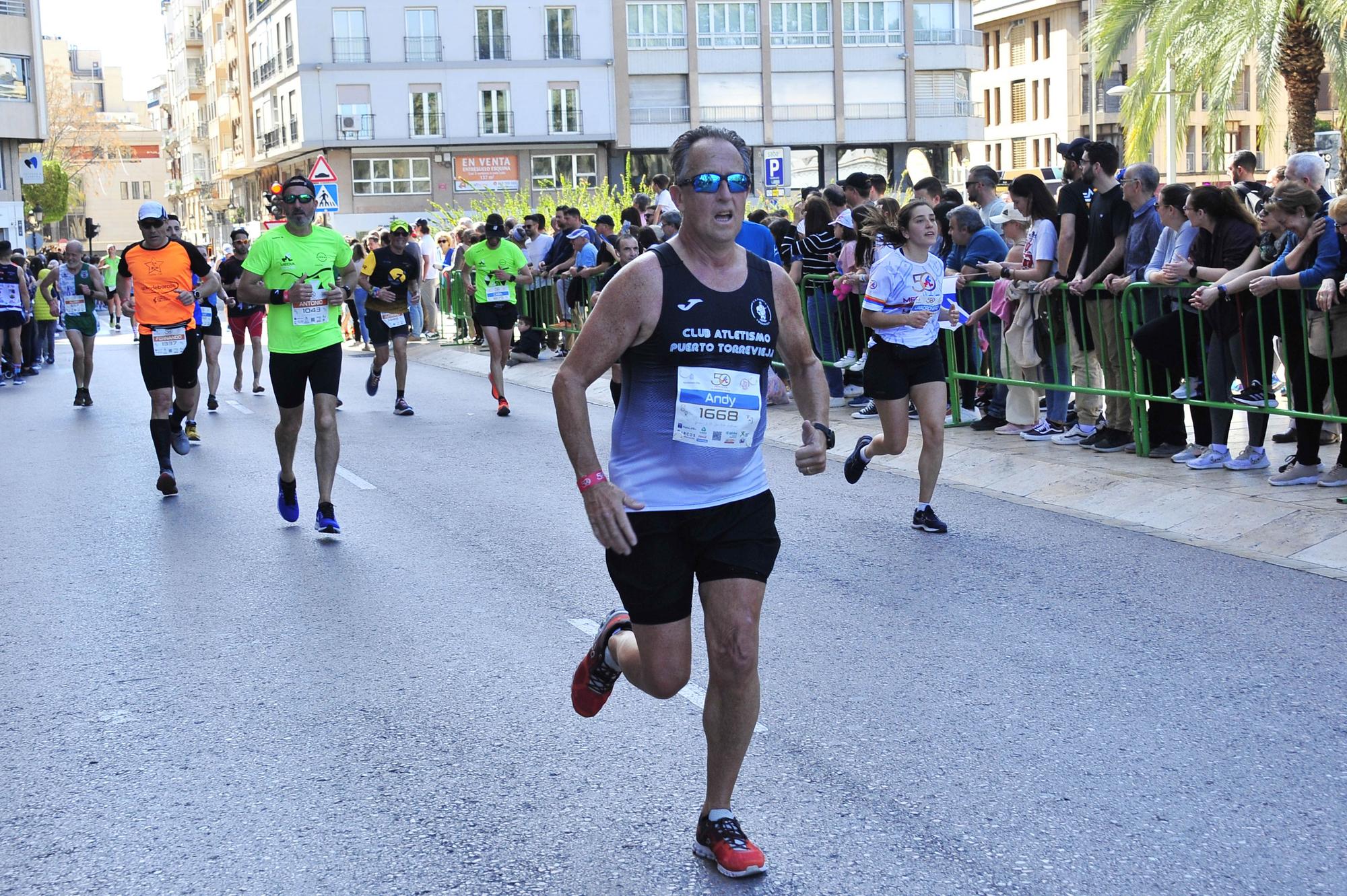 Un Medio Maratón de Elche marcado por el calor