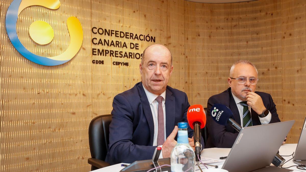 Pedro Ortega (izquierda) y José Cristóbal García, durante la presentación.