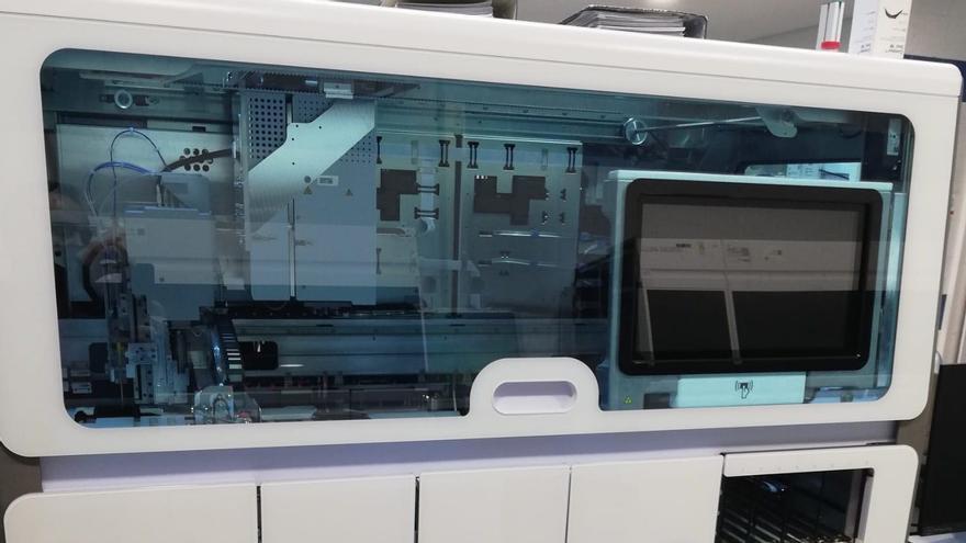El Hospital Nuestra Señora de Los Reyes incorpora un robot para pruebas PCR